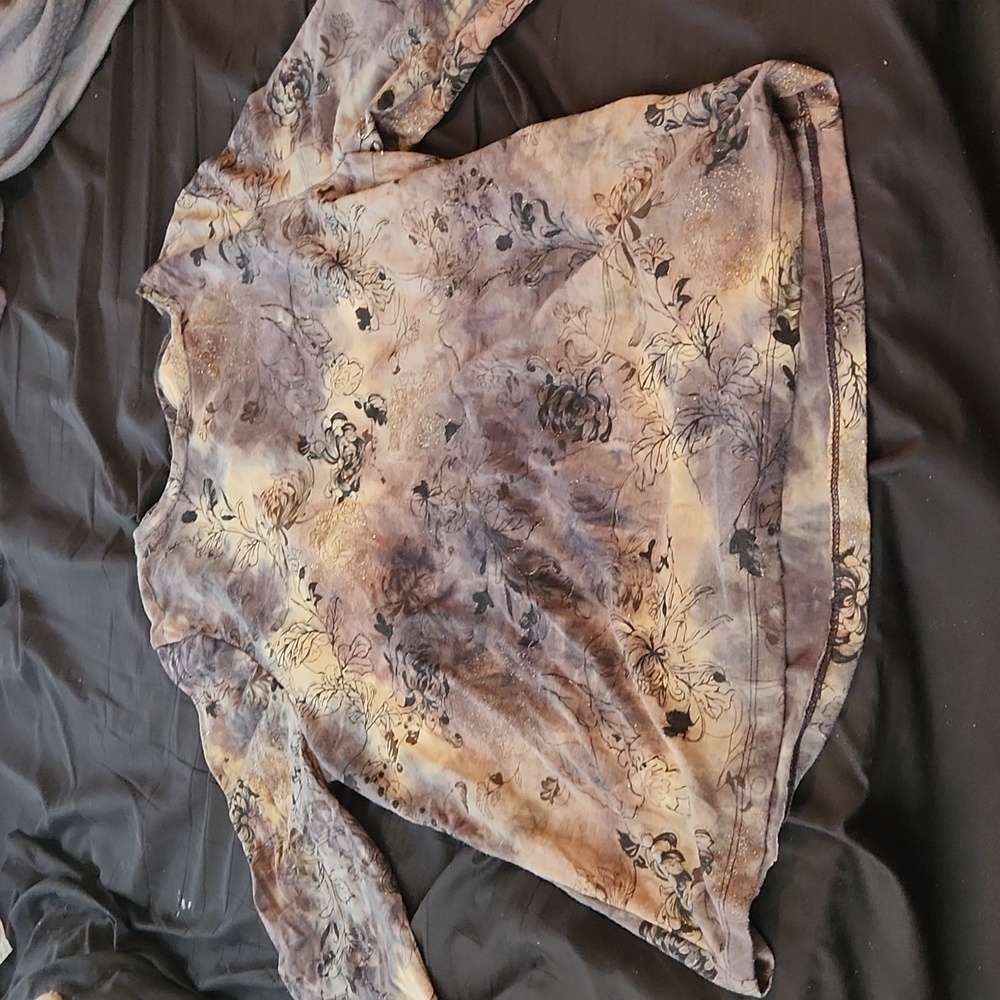 Cute glittery shirt